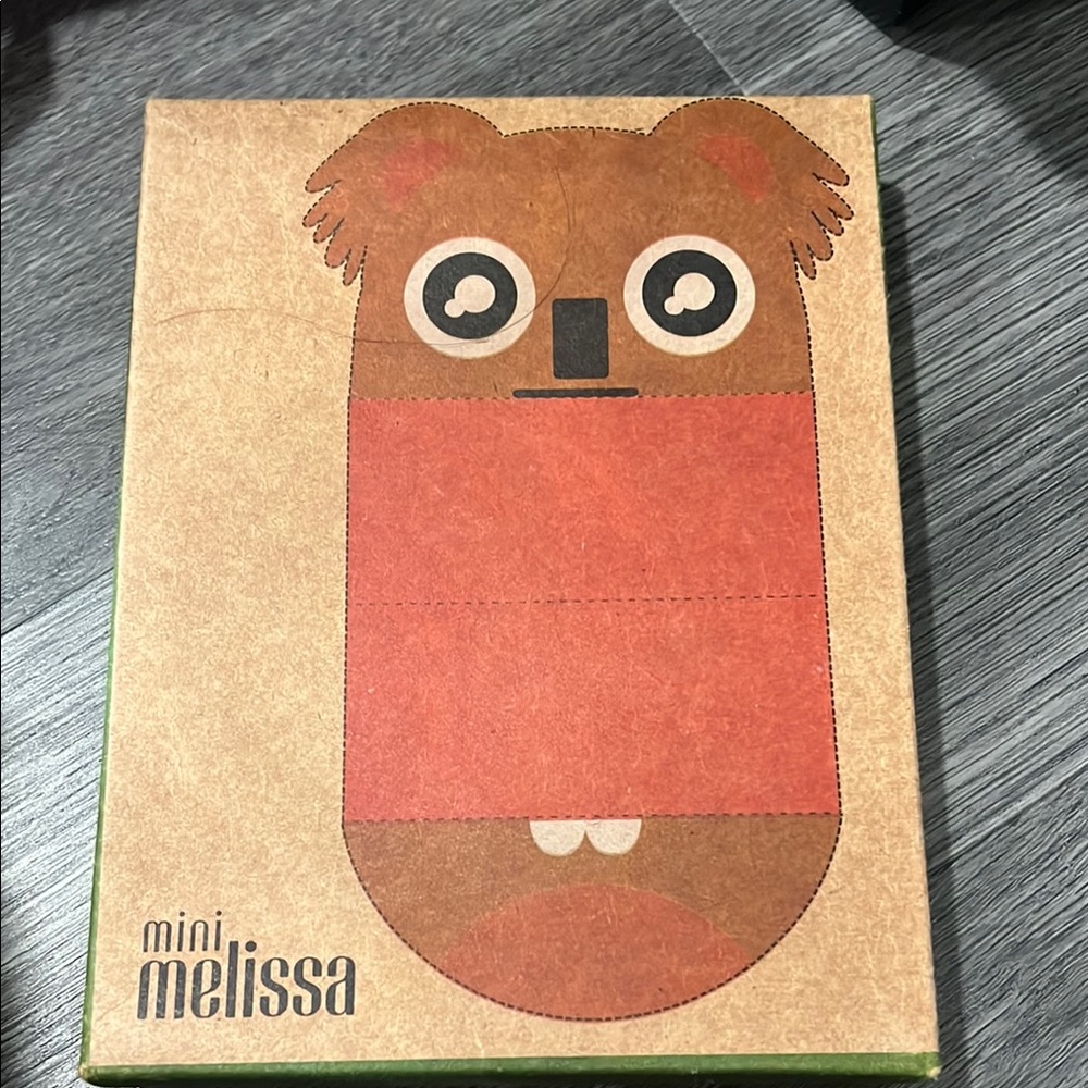 Green and Brown Box